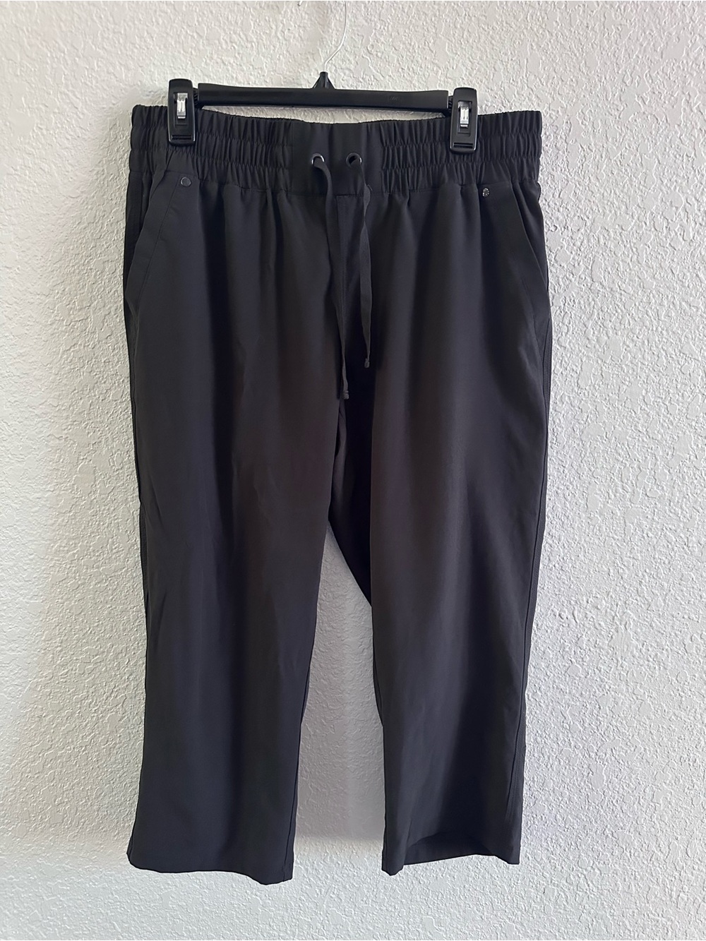 C9 Champion Black Cropped Athletic Pants Women’s Large Drawstring Stretch